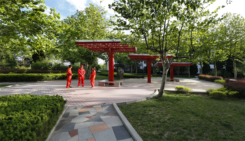 2bbf7098-7edd-49f7-a0a7-4c78ed7ccf5b